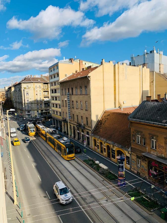 Margaret Boulevard Apartment - With Balcony Budapest Kültér fotó
