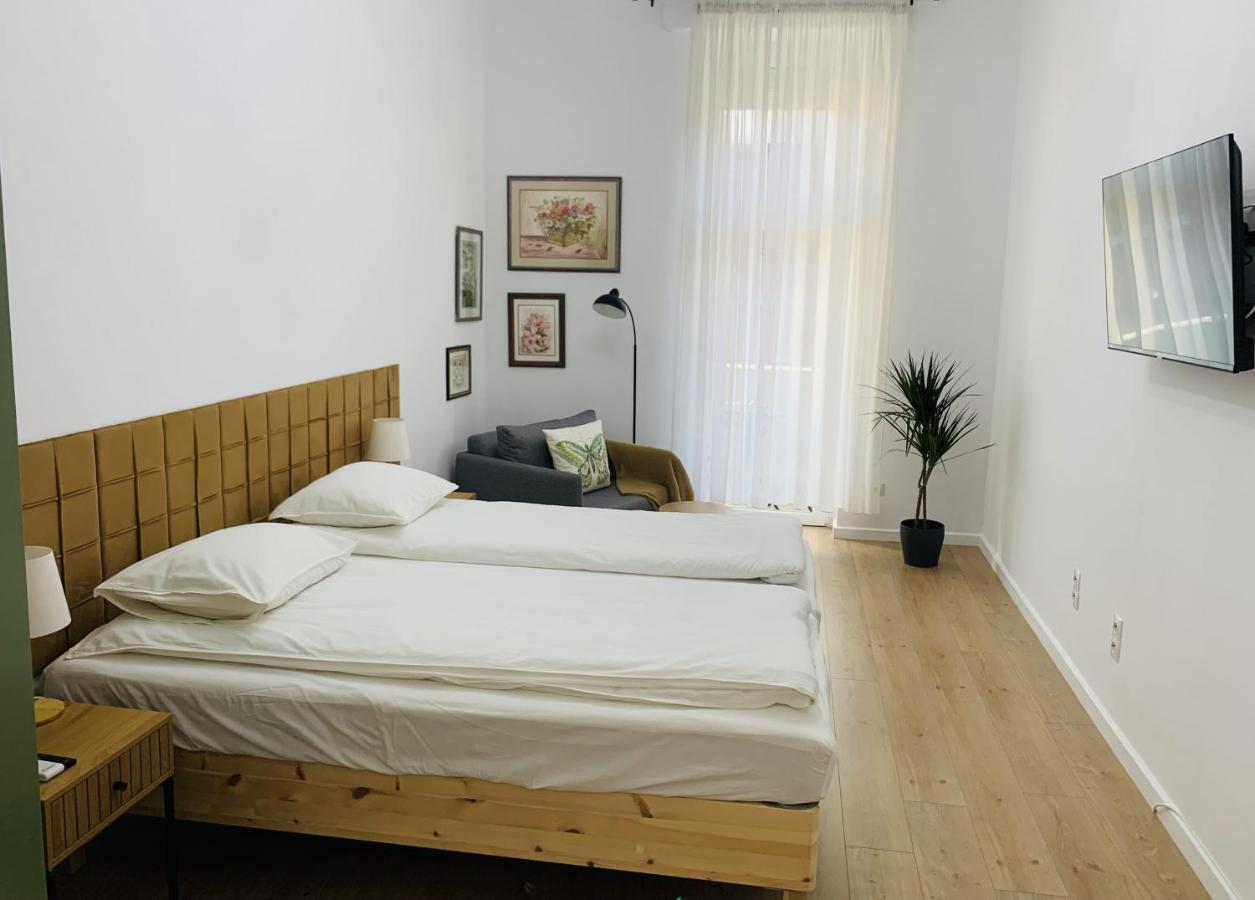 Margaret Boulevard Apartment - With Balcony Budapest Kültér fotó